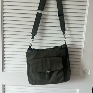 Olive green Convertible shoulder/cross body/ handle bag bought in Florence Italy